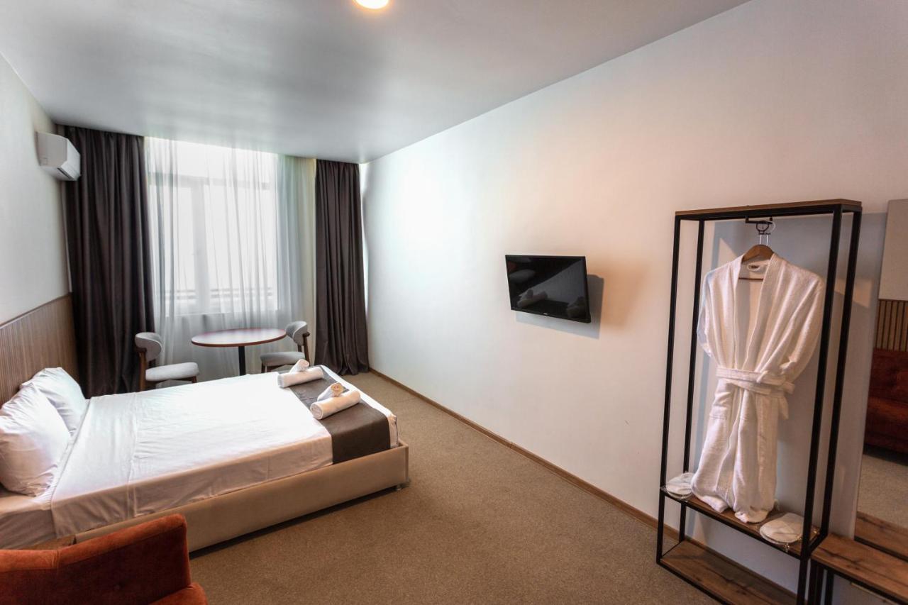 Polo Apartamento Batumi Exterior foto
