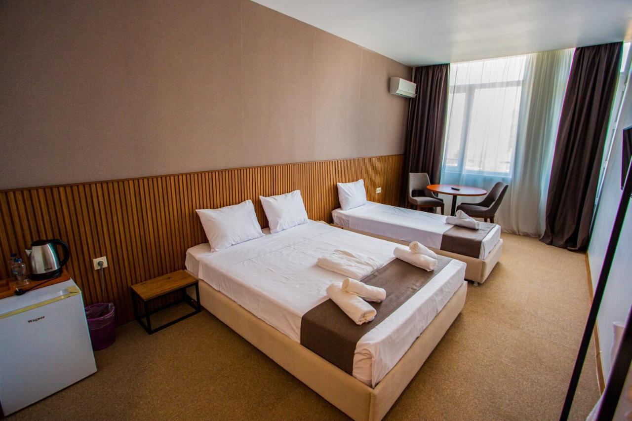 Polo Apartamento Batumi Exterior foto